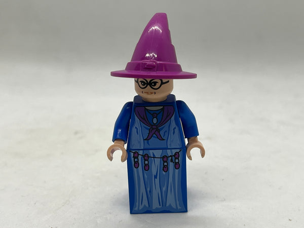 Professor Sybill Trelawney - Light Purple Hat, Blue Robes, hp049